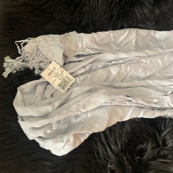 KOHL'S Comfort Grey scarf - Picture 3 of 6